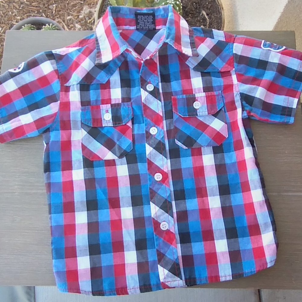 2/8 American Hero Plaid Button Up Shirt For Toddlers Size 4T